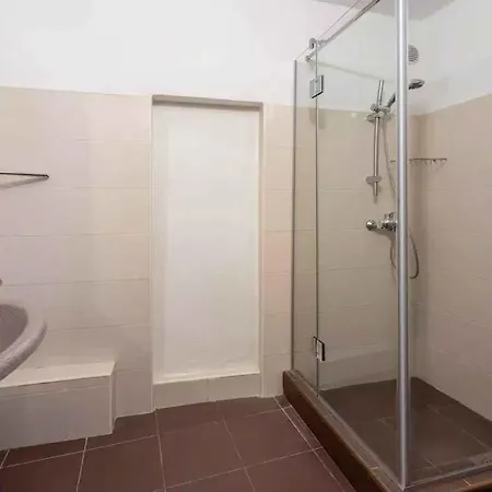 In 39113 بيت للعطل